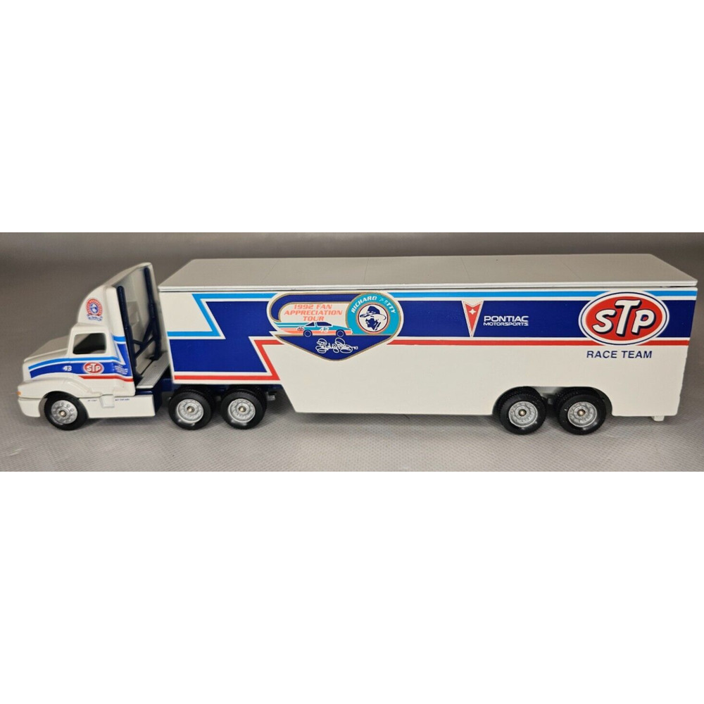 1992 Richard Petty Fan Appreciation Winross Diecast Truck In Winross Box